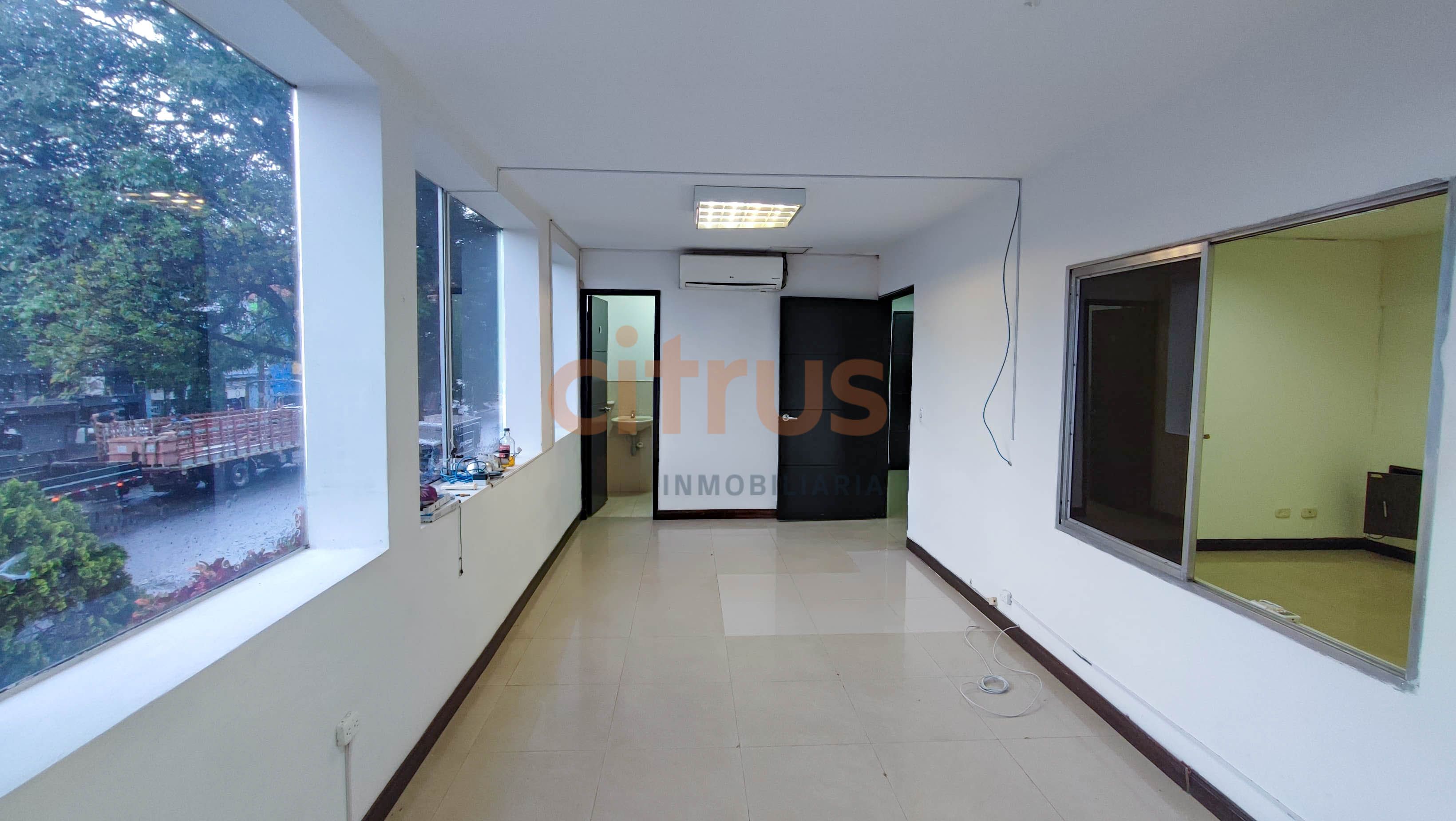 Oficina en arriendo Antioquia Medellín Tenche 231 m2 Habitaciones 0 Baños 3 Garajes 0 Precio $6800000