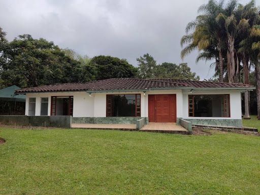 Casa en arriendo Antioquia Rionegro Rionegro 270 m2 Habitaciones 3 Baños 3 Garajes 10 Precio $10000000
