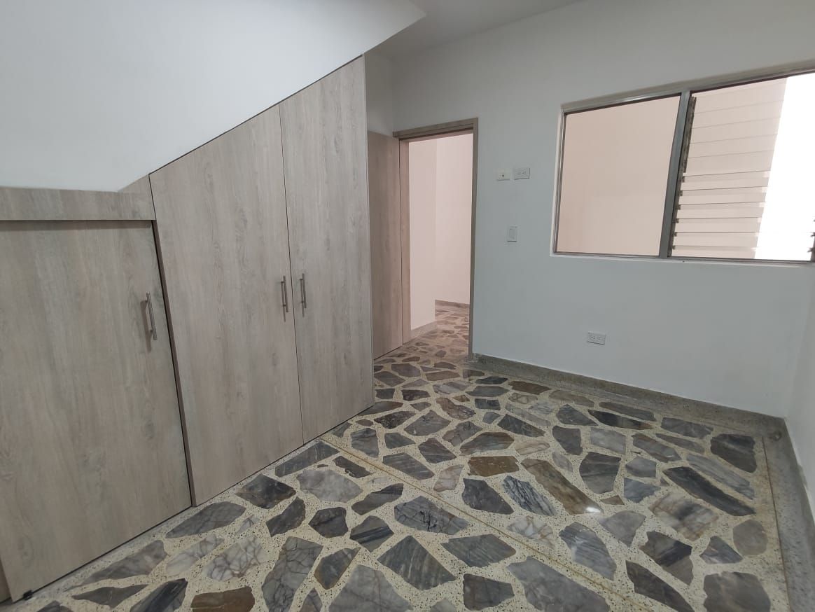Local en venta Antioquia Medellín Estadio 176 m2 Habitaciones 0 Baños 3 Garajes 0 Precio $1000000000