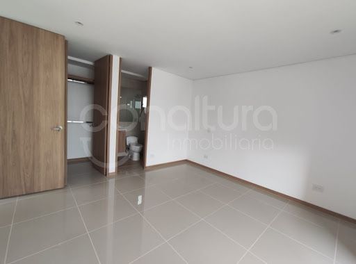 Apartamento en arriendo Antioquia Envigado El Portal 160 m2 Habitaciones 3 Baños 4 Garajes 1 Precio $6000000