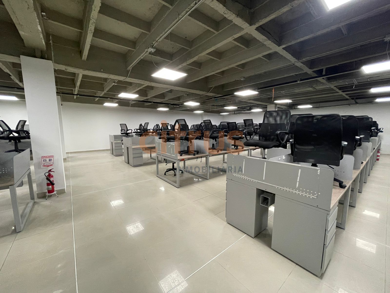 Oficina en arriendo Antioquia Itagüí Zona Industrial 2 2630 m2 Habitaciones 0 Baños 0 Garajes 10 Precio $80000000