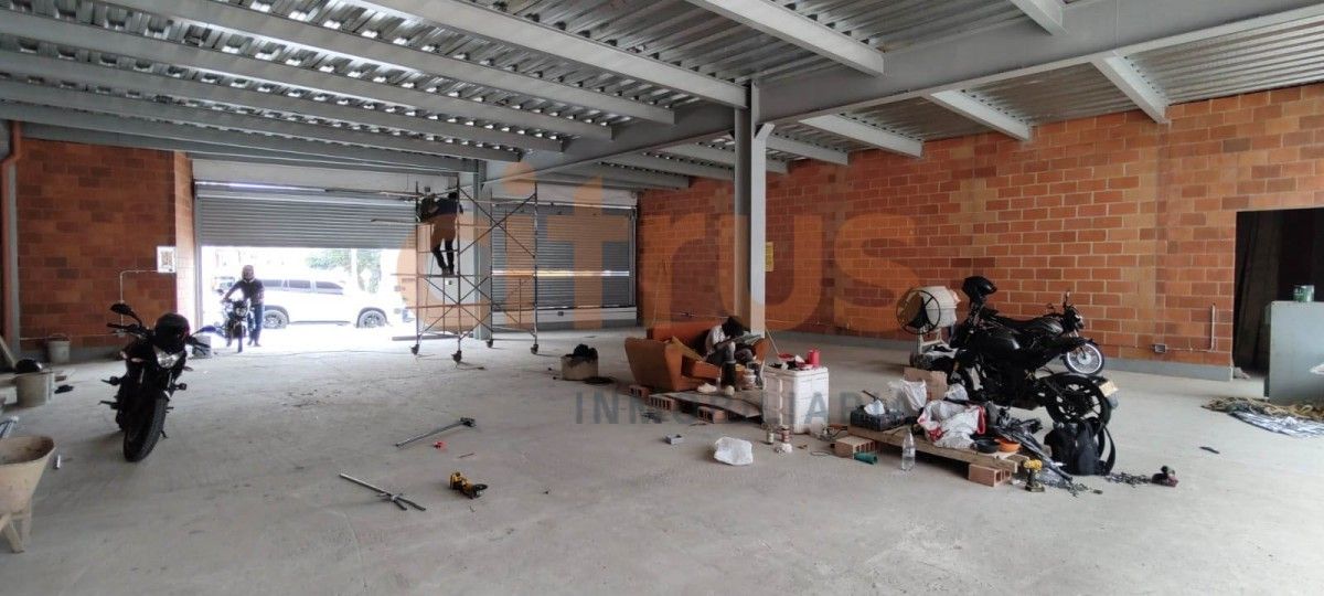 Local en arriendo Antioquia Medellín La Floresta 580 m2 Habitaciones 0 Baños 4 Garajes 0 Precio $35000000