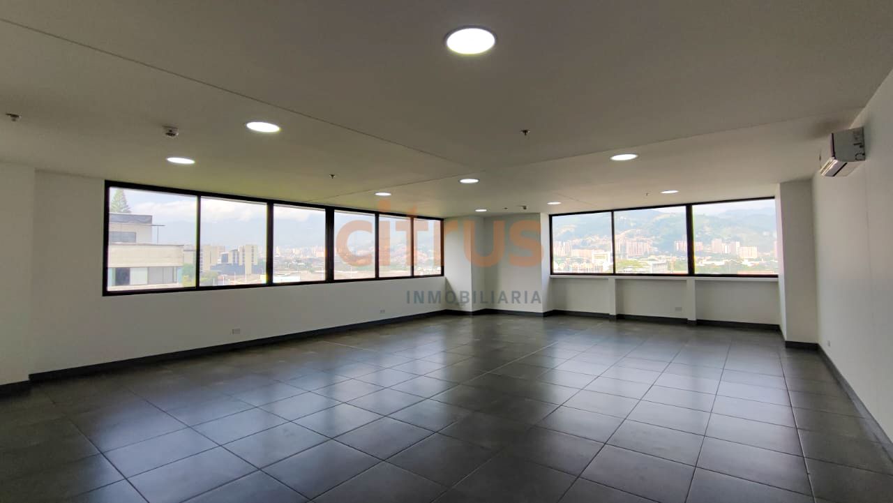 Oficina en venta Antioquia Envigado Bosques De Zúñiga 96 m2 Habitaciones 0 Baños 1 Garajes 2 Precio $1108370000