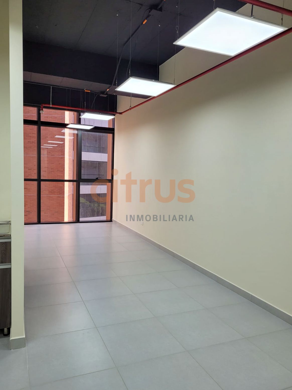 Oficina en arriendo Antioquia Medellín Asomadera No2 36 m2 Habitaciones 0 Baños 1 Garajes 1 Precio $3200000