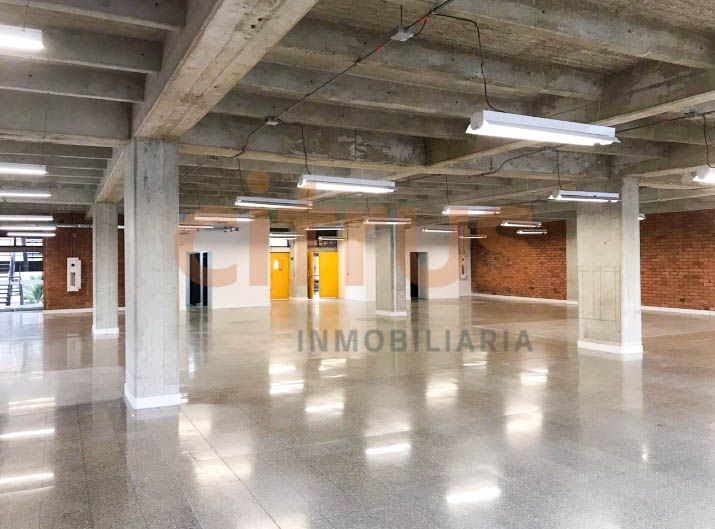 Oficina en arriendo Antioquia Medellín Shellmar 558 m2 Habitaciones 0 Baños 6 Garajes 11 Precio $45764500
