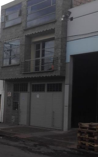 Bodega en venta Cundinamarca Bogotá Santa Sofía 386 m2 Habitaciones 0 Baños 3 Garajes 0 Precio $1150000000