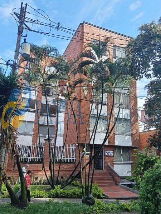 Apartamento en arriendo Antioquia Medellín El Nogal- Los Almendros 66 m2 Habitaciones 3 Baños 3 Garajes 1 Precio $2800000