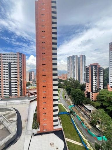 Apartamento en arriendo Antioquia Sabaneta Holanda 56 m2 Habitaciones 2 Baños 2 Garajes 1 Precio $2400000