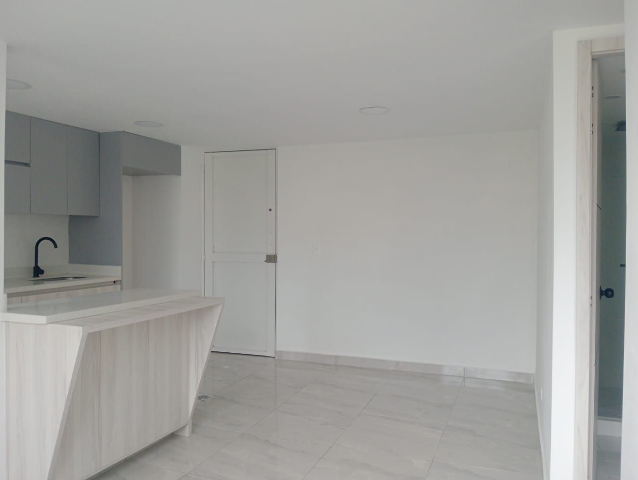 Apartamento en arriendo Antioquia Medellín Calasanz 50 m2 Habitaciones 2 Baños 2 Garajes 0 Precio $2000000