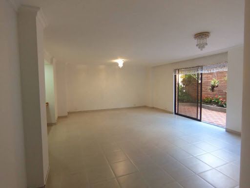 Apartamento en arriendo Antioquia Medellín Astorga 127 m2 Habitaciones 3 Baños 2 Garajes 1 Precio $4800000