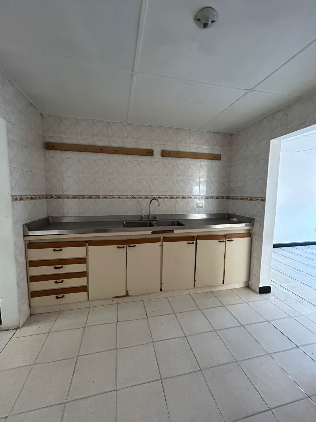 Casa en arriendo Atlántico Barranquilla Paraiso 300 m2 Habitaciones 5 Baños 2 Garajes 1 Precio $3500000