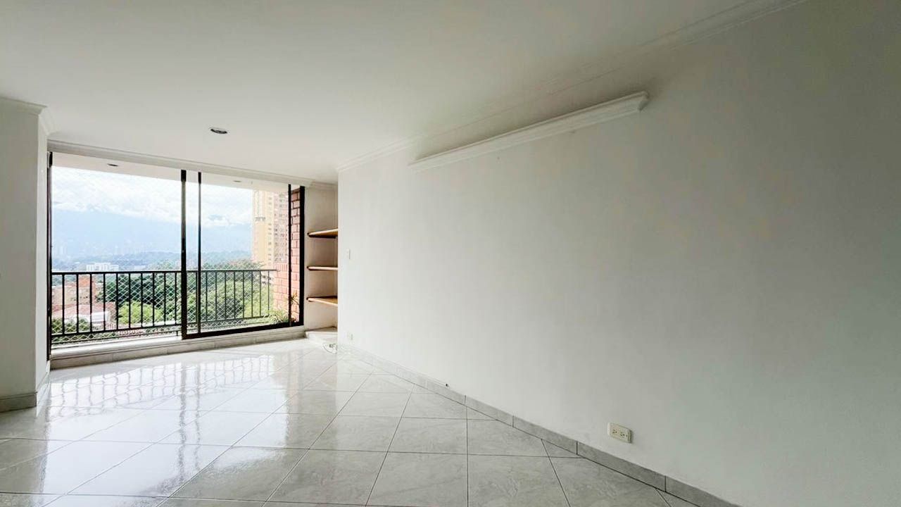 Apartamento en venta Antioquia Medellín Loma De Los Bernal 63 m2 Habitaciones 2 Baños 2 Garajes 1 Precio $439000000