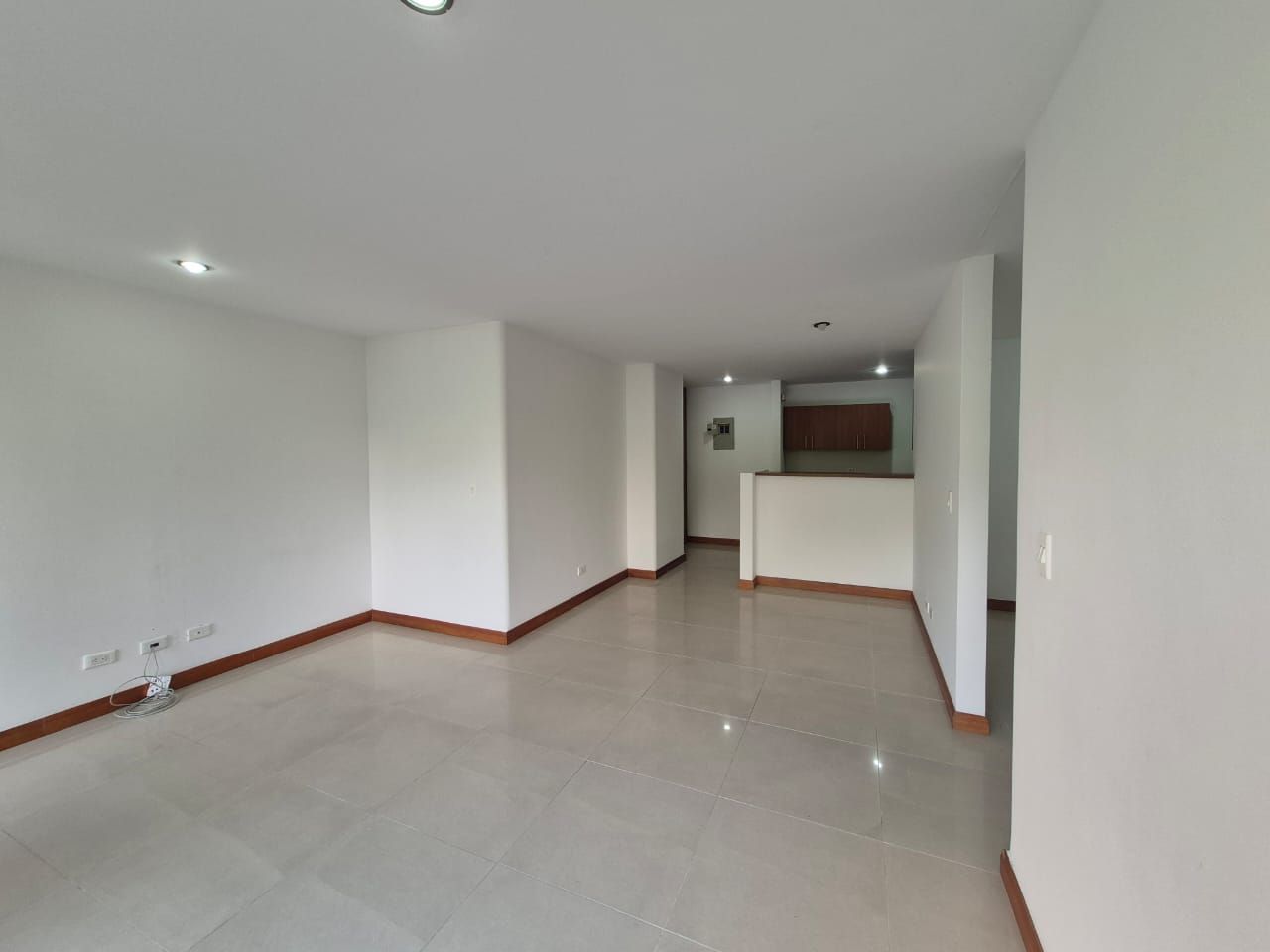 Apartamento en arriendo Antioquia Envigado Uribe Ángel 80 m2 Habitaciones 2 Baños 2 Garajes 1 Precio $3800000