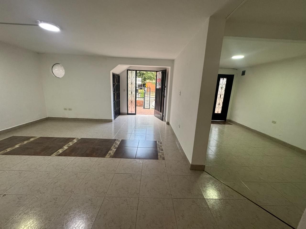 Casa en venta Antioquia Medellín La Gloria 120 m2 Habitaciones 4 Baños 2 Garajes 1 Precio $540000000