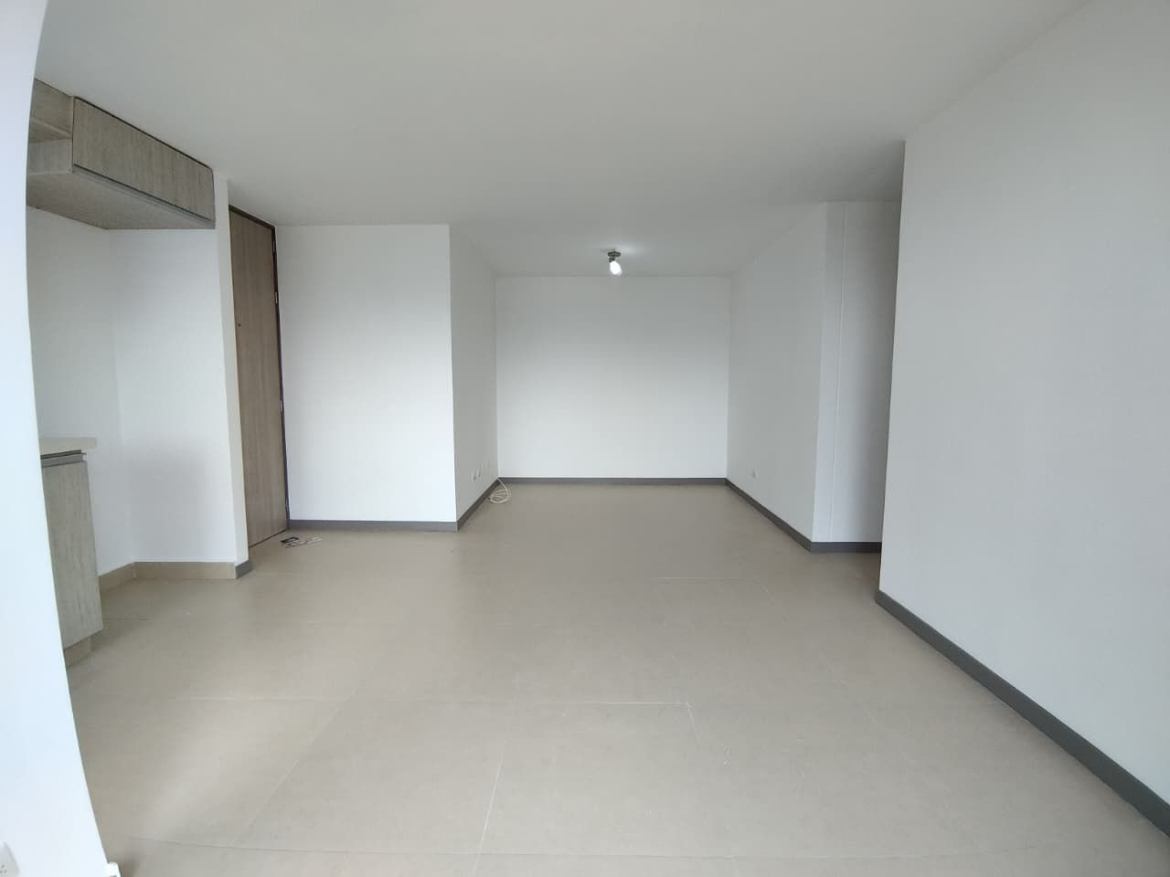 Apartamento en arriendo Antioquia Envigado Loma Del Barro 70 m2 Habitaciones 3 Baños 2 Garajes 1 Precio $2700000
