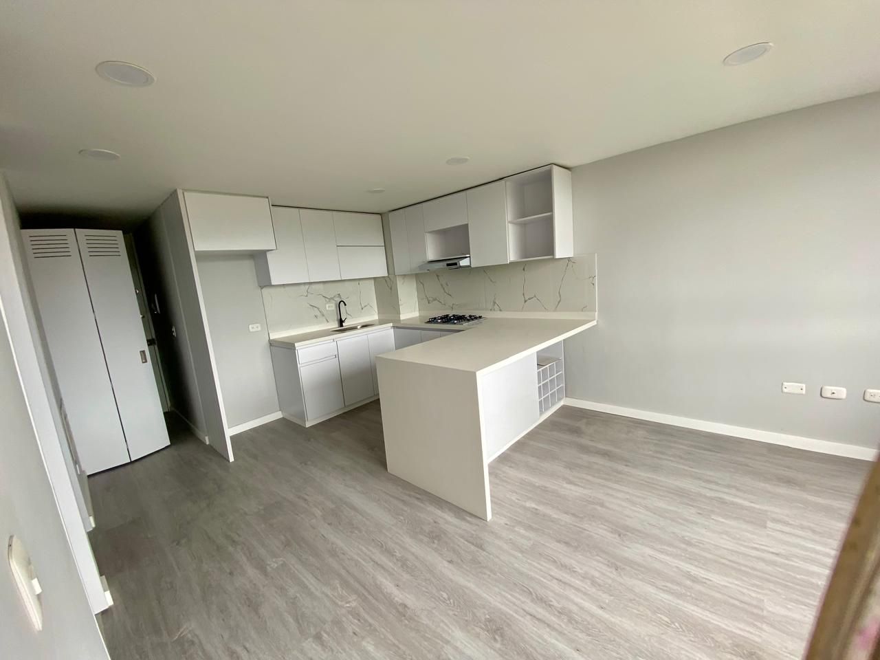 Apartamento en venta Cundinamarca Bogotá Ciudad La Salle 47 m2 Habitaciones 2 Baños 1 Garajes 0 Precio $295000000