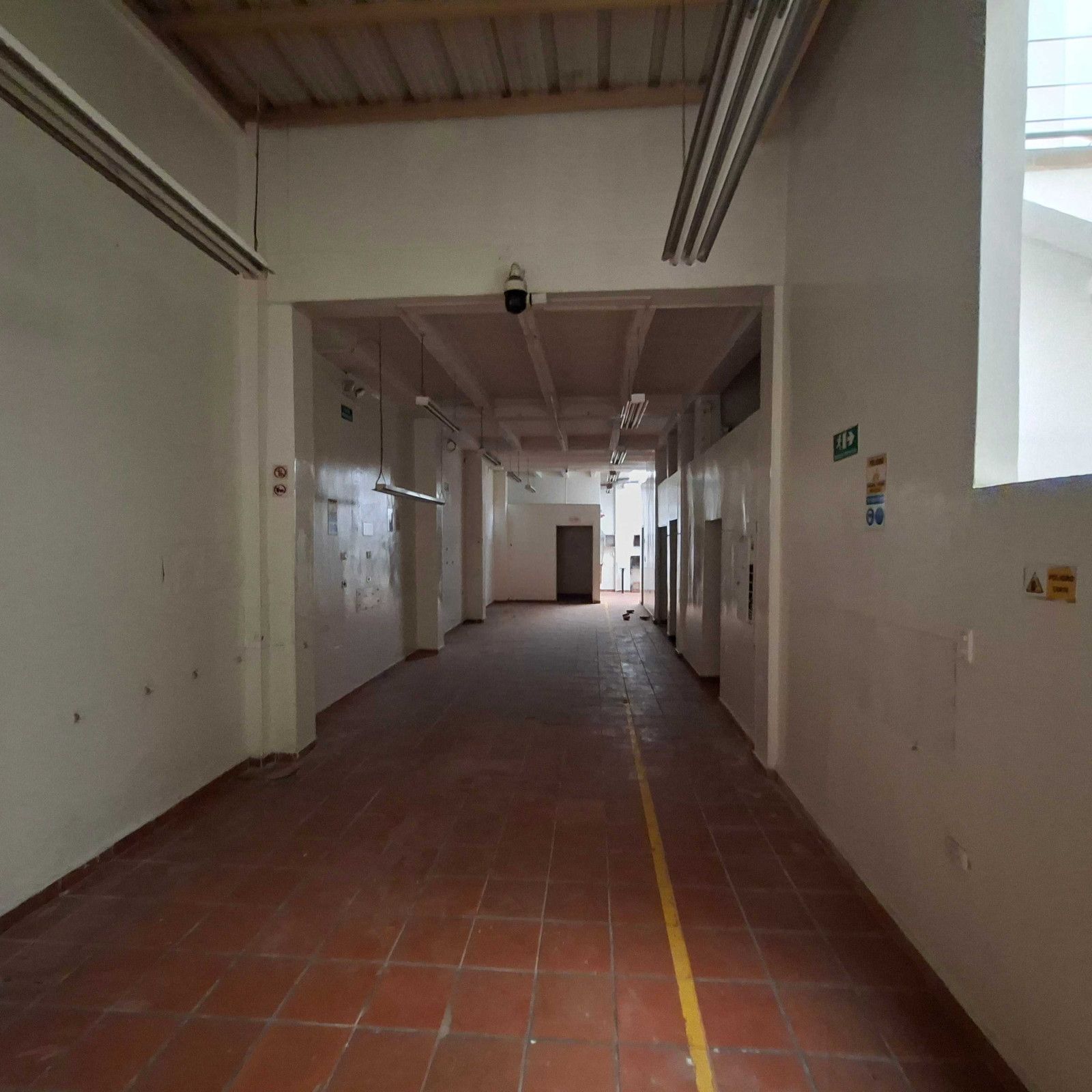 Bodega en venta Santander Bucaramanga San Francisco 260 m2 Habitaciones 0 Baños 3 Garajes 1 Precio $750000000