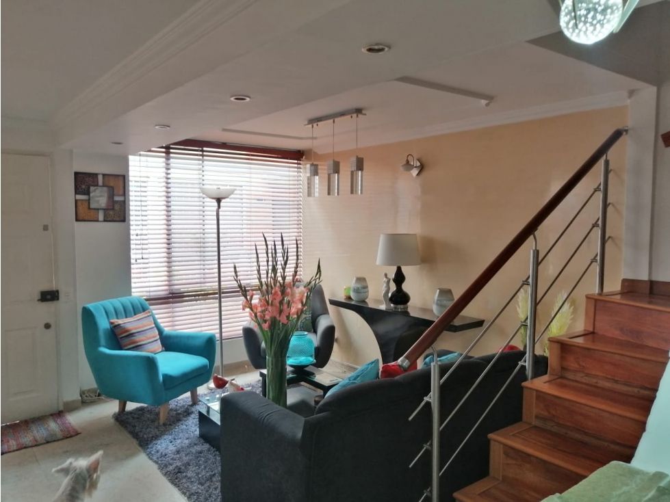 Casa en venta Cundinamarca Bogotá Capellanía 106 m2 Habitaciones 3 Baños 2 Garajes 2 Precio $570000000