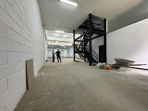 Bodega en arriendo Antioquia La Estrella Monterrey 810 m2 Habitaciones 0 Baños 3 Garajes 3 Precio $22800000