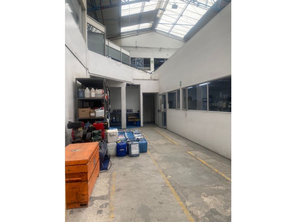Bodega en venta Cundinamarca Bogotá Toberin 860 m2 Habitaciones 0 Baños 6 Garajes 4 Precio $4500000000