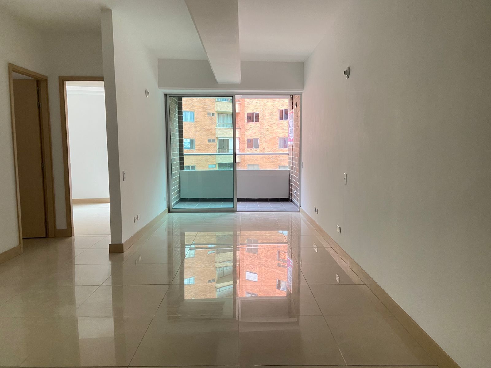 Apartamento en arriendo Antioquia Sabaneta Betania 88 m2 Habitaciones 3 Baños 2 Garajes 1 Precio $2850000