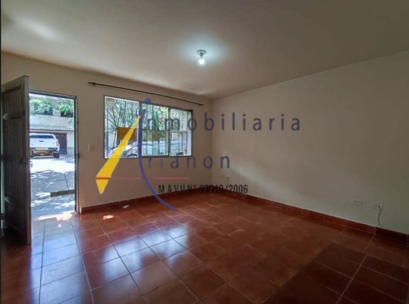 Casa en venta Antioquia Medellín Fatima 94 m2 Habitaciones 2 Baños 3 Garajes 0 Precio $380000000