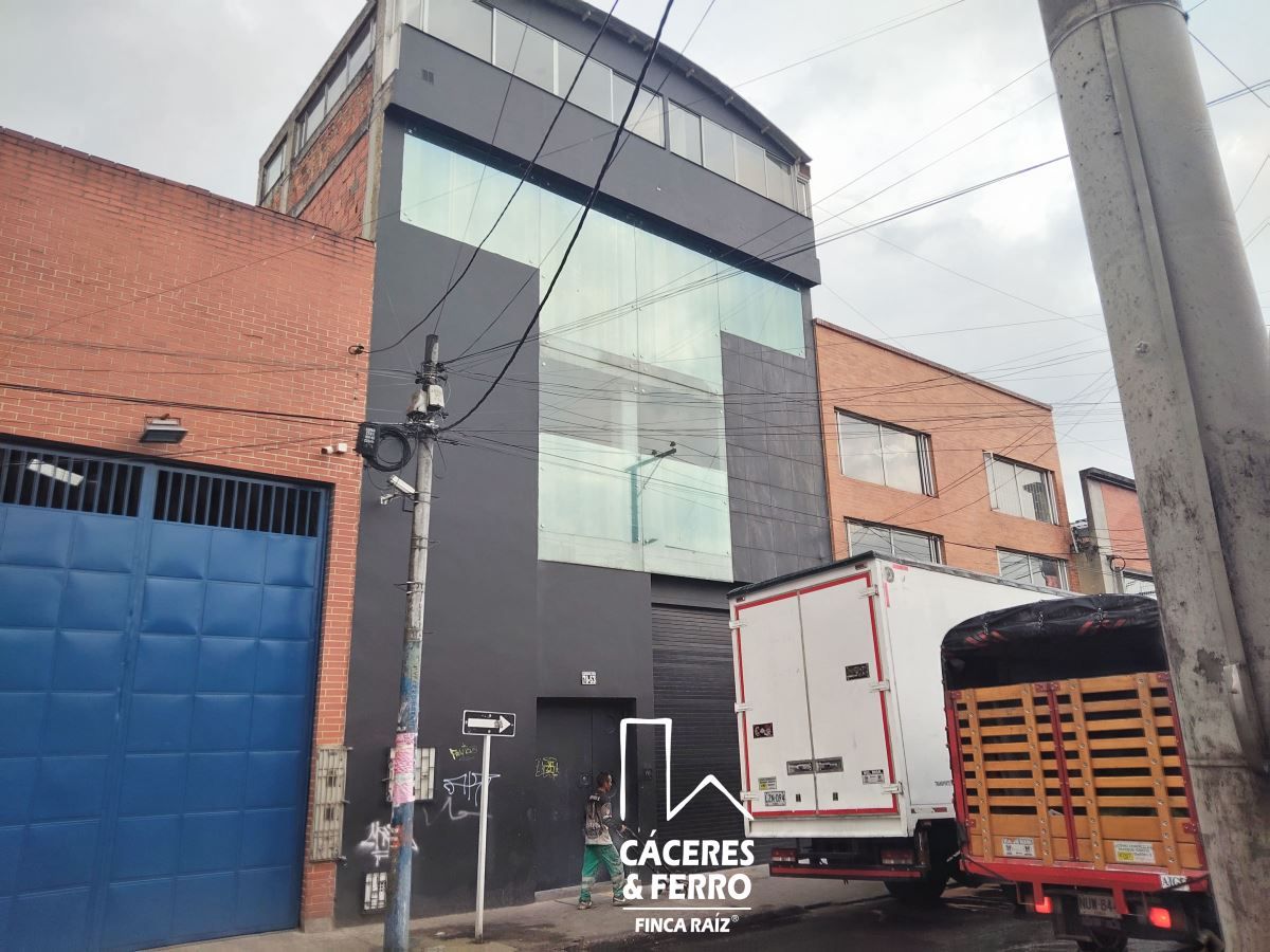 Bodega en arriendo Cundinamarca Bogotá Las Ferias Occidental 563 m2 Habitaciones 0 Baños 5 Garajes 0 Precio $20000000