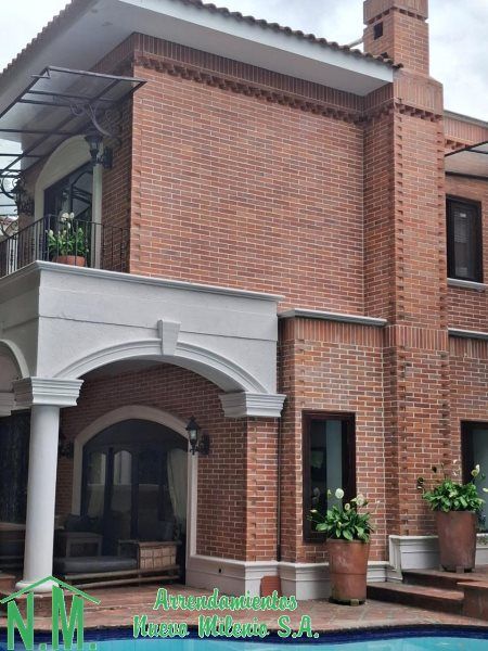 Casa en arriendo Antioquia Envigado Asd 551 m2 Habitaciones 4 Baños 5 Garajes 0 Precio $30000000