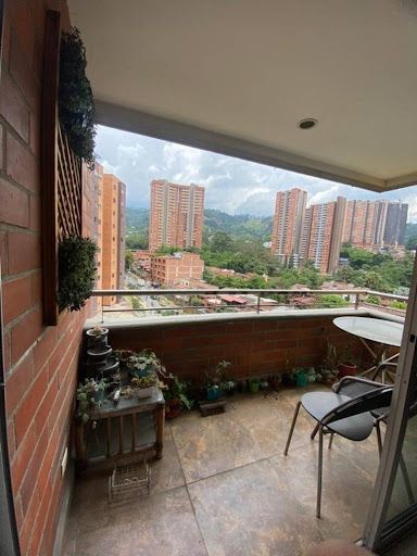 Apartaestudio en arriendo Antioquia Sabaneta Holanda 69 m2 Habitaciones 1 Baños 2 Garajes 1 Precio $2000000