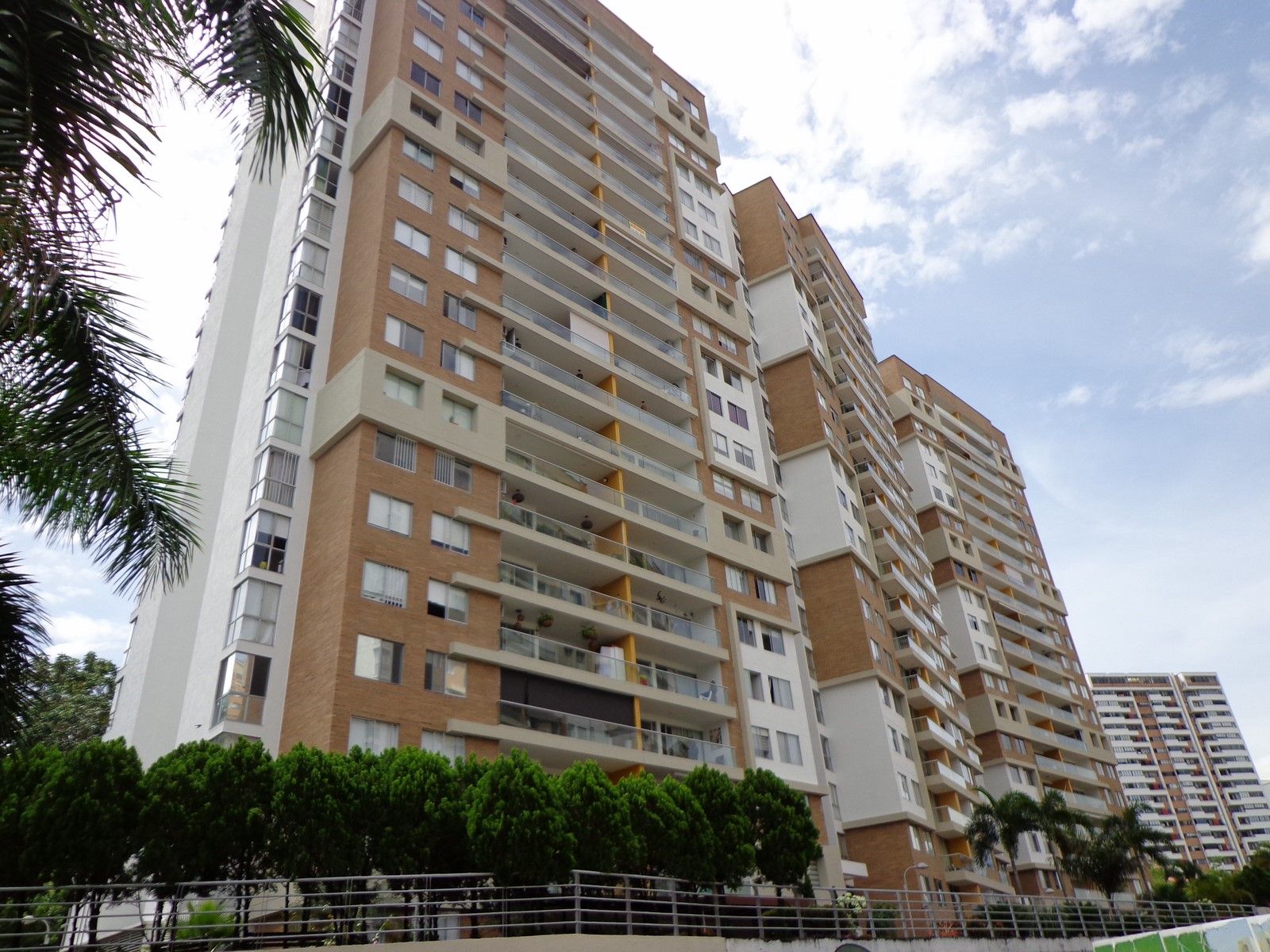 Apartaestudio en venta Santander Floridablanca Cr Versalles I 40 m2 Habitaciones 1 Baños 2 Garajes 1 Precio $265000000