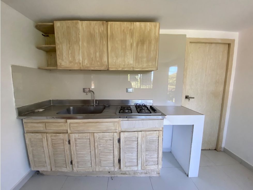Apartaestudio en arriendo Antioquia Medellín Las Violetas 40 m2 Habitaciones 1 Baños 1 Garajes 0 Precio $950000