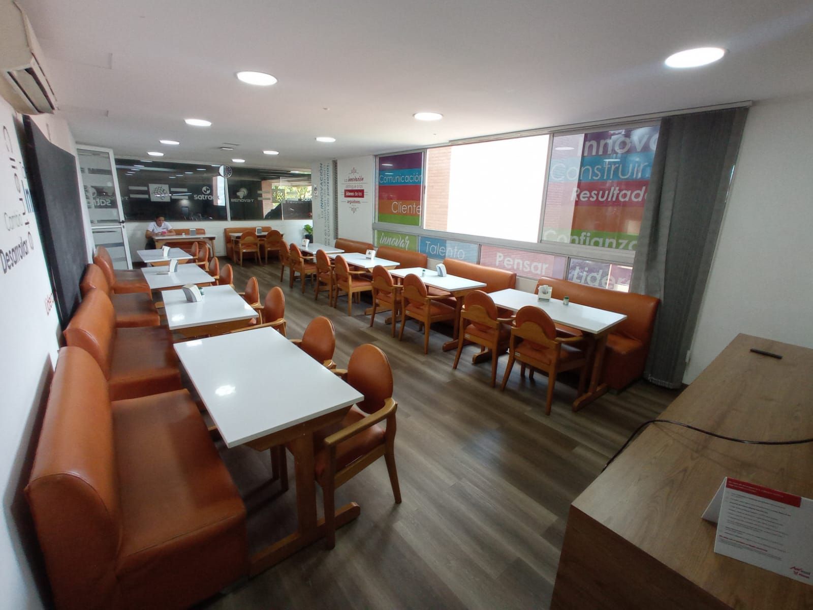 Oficina en venta Antioquia Medellín La Linde 46 m2 Habitaciones 0 Baños 2 Garajes 1 Precio $500000000