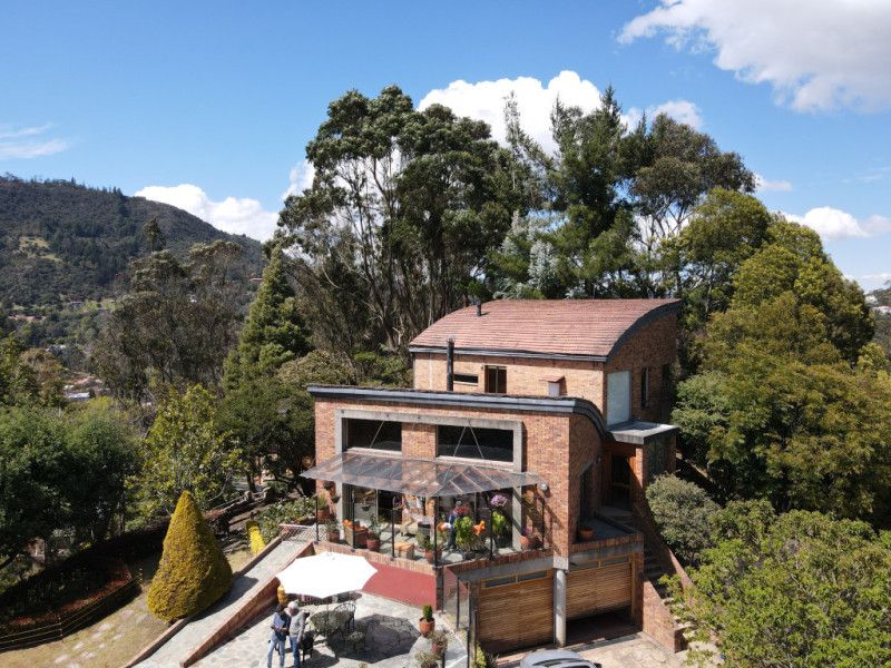 Casa en venta Cundinamarca La Calera La Calera 330 m2 Habitaciones 3 Baños 4 Garajes 2 Precio $1950000000