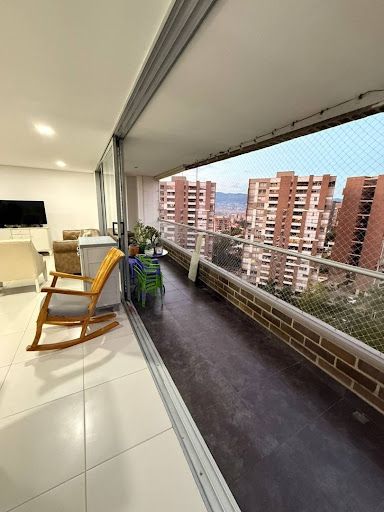 Apartamento en arriendo Antioquia Envigado La Inmaculada 140 m2 Habitaciones 3 Baños 5 Garajes 2 Precio $7000000