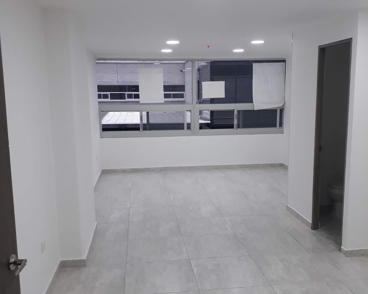 Oficina en arriendo Antioquia Rionegro El Porvenir 32 m2 Habitaciones 0 Baños 1 Garajes 1 Precio $1800000