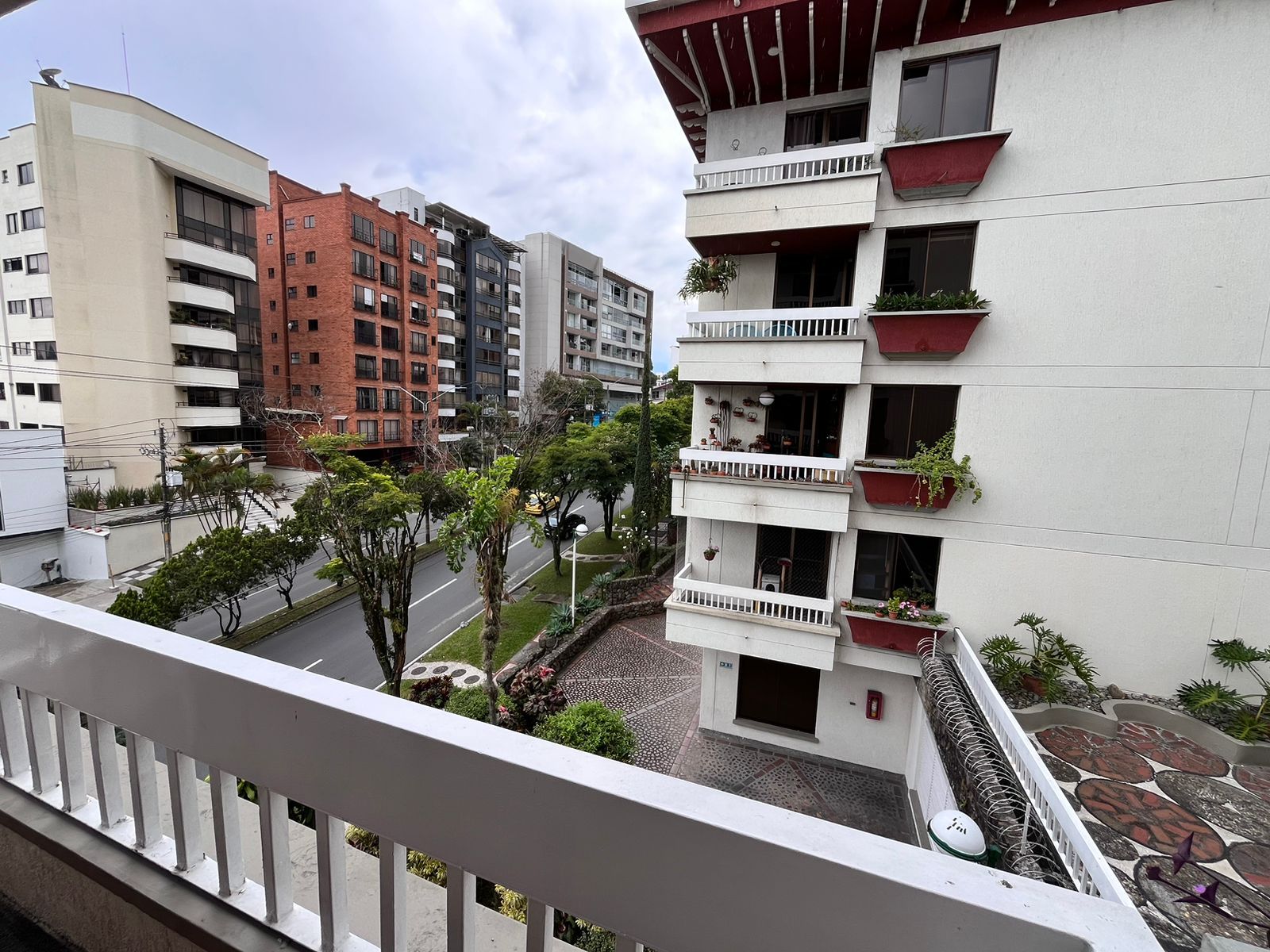 Apartamento en venta Risaralda Pereira Jardin De Velez Y Velez 138 m2 Habitaciones 3 Baños 2 Garajes 1 Precio $440000000