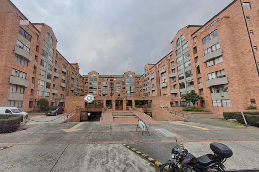 Apartamento en arriendo Cundinamarca Bogotá Cr El Refugio 90 m2 Habitaciones 3 Baños 2 Garajes 1 Precio $3930000