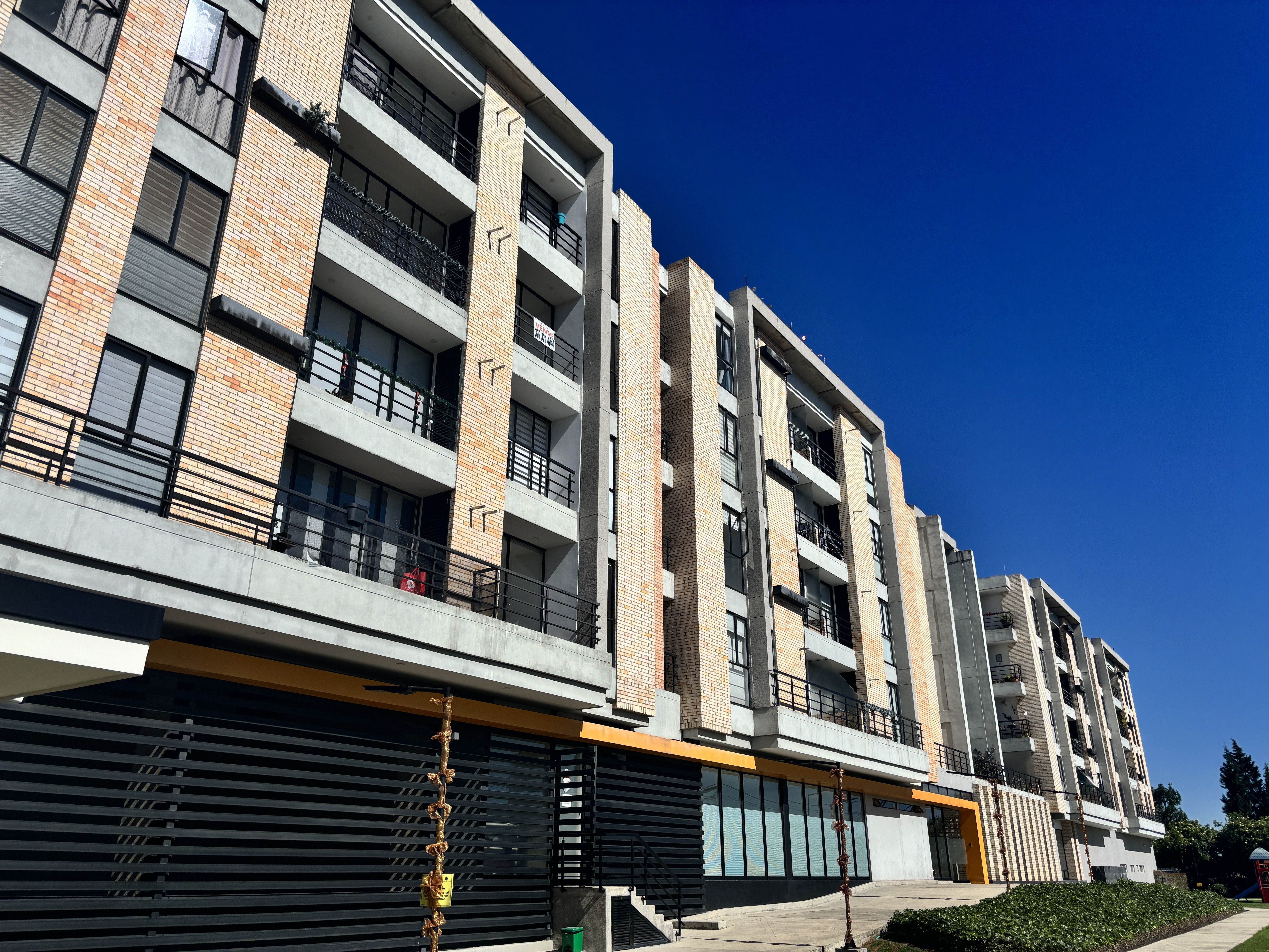 Apartamento en venta Cundinamarca Chía Tarragona 58 m2 Habitaciones 2 Baños 2 Garajes 1 Precio $269000000