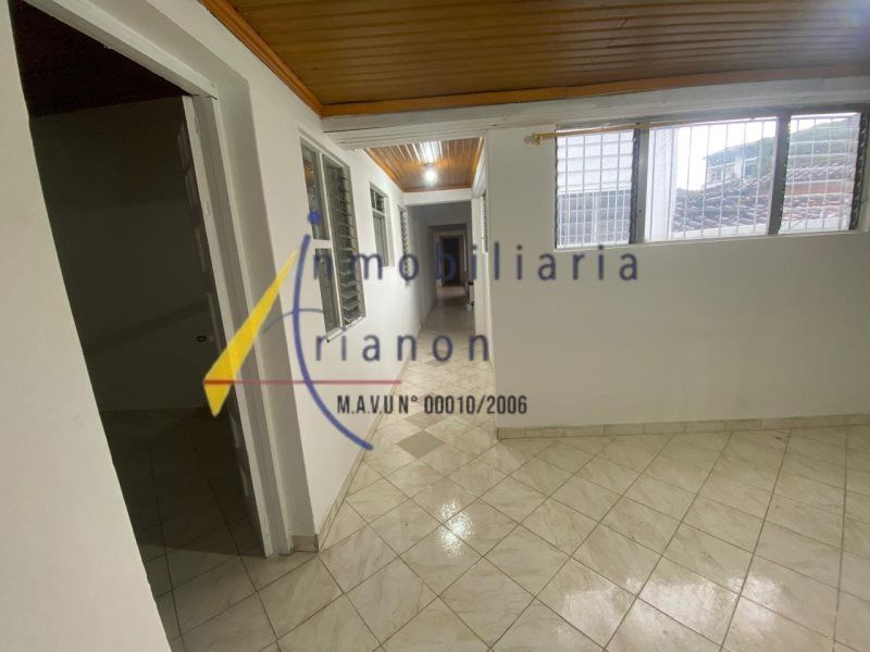 Apartamento en arriendo Antioquia Medellín Boston 180 m2 Habitaciones 4 Baños 3 Garajes 0 Precio $2200000