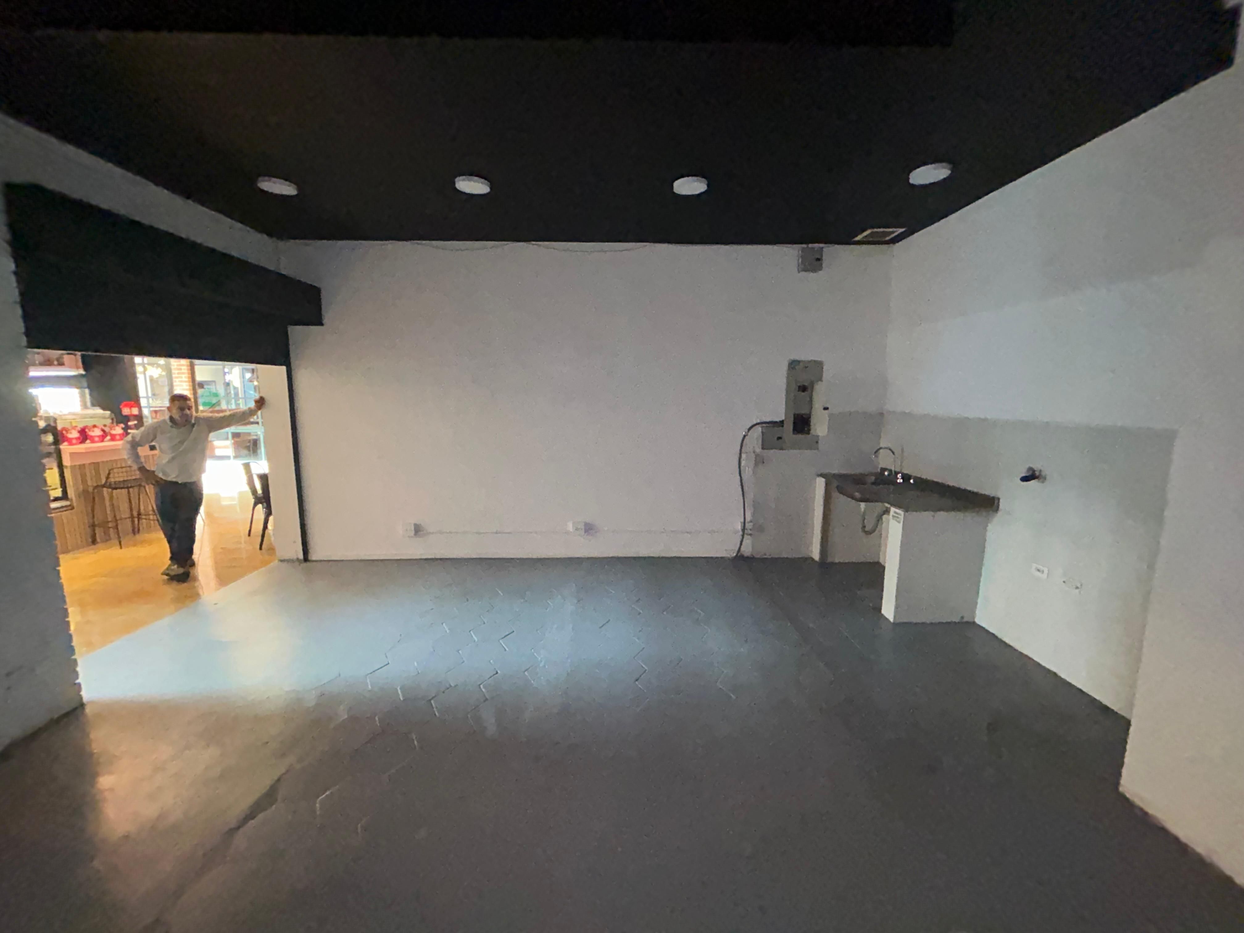 Local en arriendo Antioquia Medellín Castropol 30 m2 Habitaciones 0 Baños 0 Garajes 0 Precio $5000000