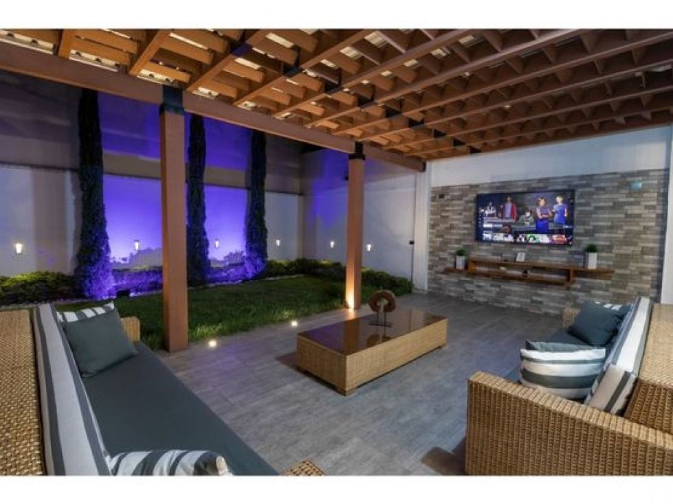 Casa en venta Valle Del Cauca Cali La Flora 339 m2 Habitaciones 4 Baños 3 Garajes 1 Precio $2000000000