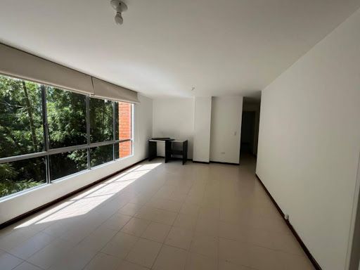 Apartamento en arriendo Antioquia Medellín Castropol 94 m2 Habitaciones 3 Baños 3 Garajes 1 Precio $3200000