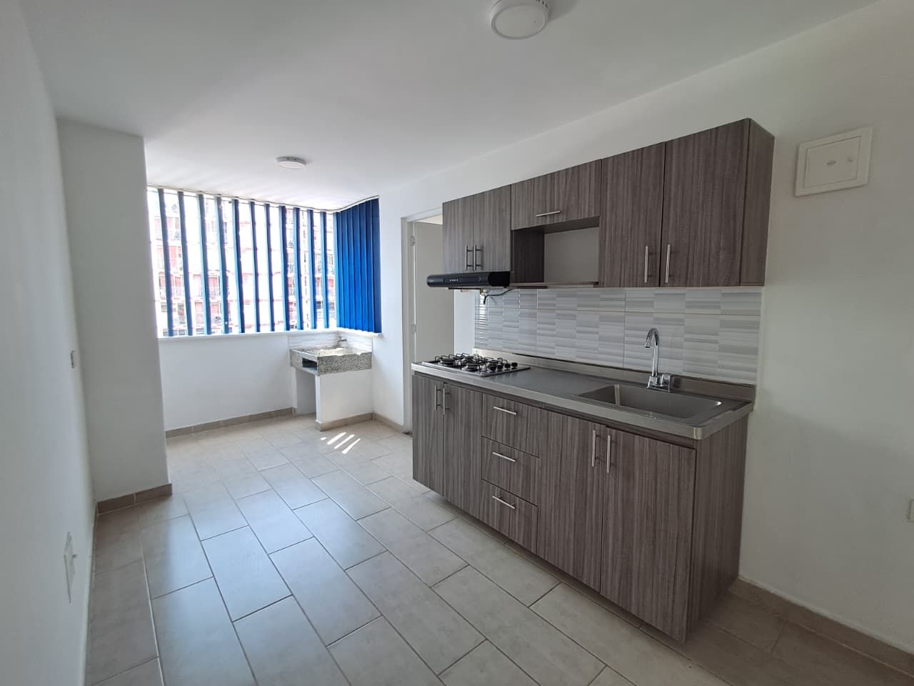 Apartamento en arriendo Antioquia Medellín San Joaquin 95 m2 Habitaciones 3 Baños 2 Garajes 0 Precio $3000000