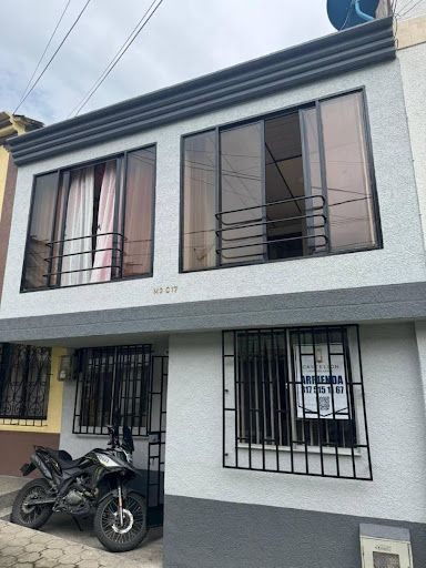 Casa en arriendo Risaralda Dosquebradas Altos De Santa Mónica 100 m2 Habitaciones 4 Baños 2 Garajes 0 Precio $1200000