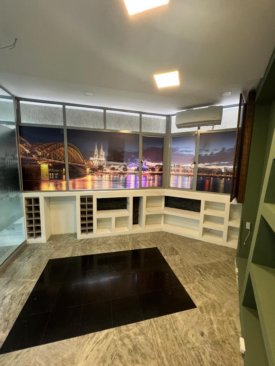 Oficina en arriendo o venta Antioquia Medellín Villa Carlota 67 m2 Habitaciones 0 Baños 1 Garajes 0 Precio venta $330000000 Precio arriendo $3500000