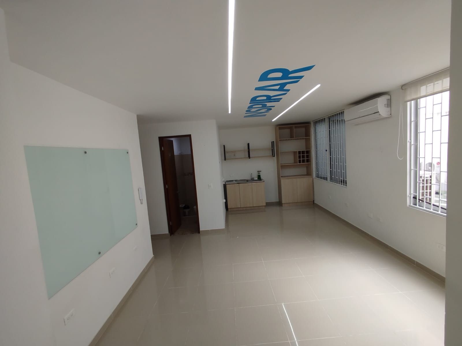 Oficina en arriendo Antioquia Medellín Upb 50 m2 Habitaciones 0 Baños 1 Garajes 0 Precio $2268000