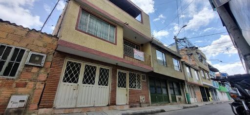 Casa en venta Cundinamarca Mosquera Villa María 216 m2 Habitaciones 6 Baños 3 Garajes 1 Precio $590000000