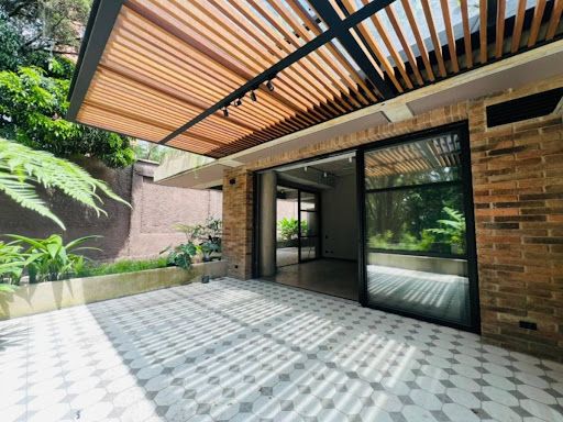 Apartaestudio en arriendo Antioquia Medellín Castropol 105 m2 Habitaciones 1 Baños 2 Garajes 1 Precio $4500000