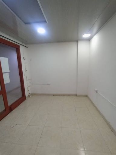 Local en arriendo Caldas Manizales El Centro 12 m2 Habitaciones 0 Baños 0 Garajes 0 Precio $700000