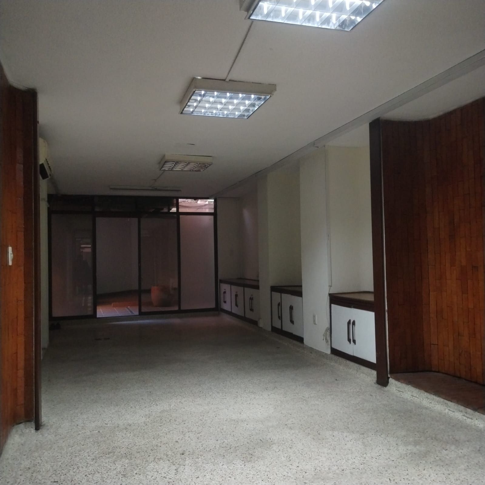 Oficina en arriendo Santander Bucaramanga Nuevo Soto Mayor 250 m2 Habitaciones 0 Baños 1 Garajes 0 Precio $4280000